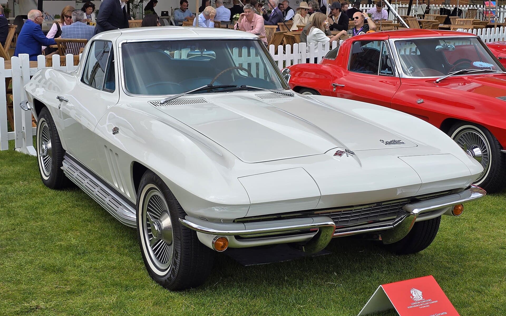Corvette Stingray (C2)