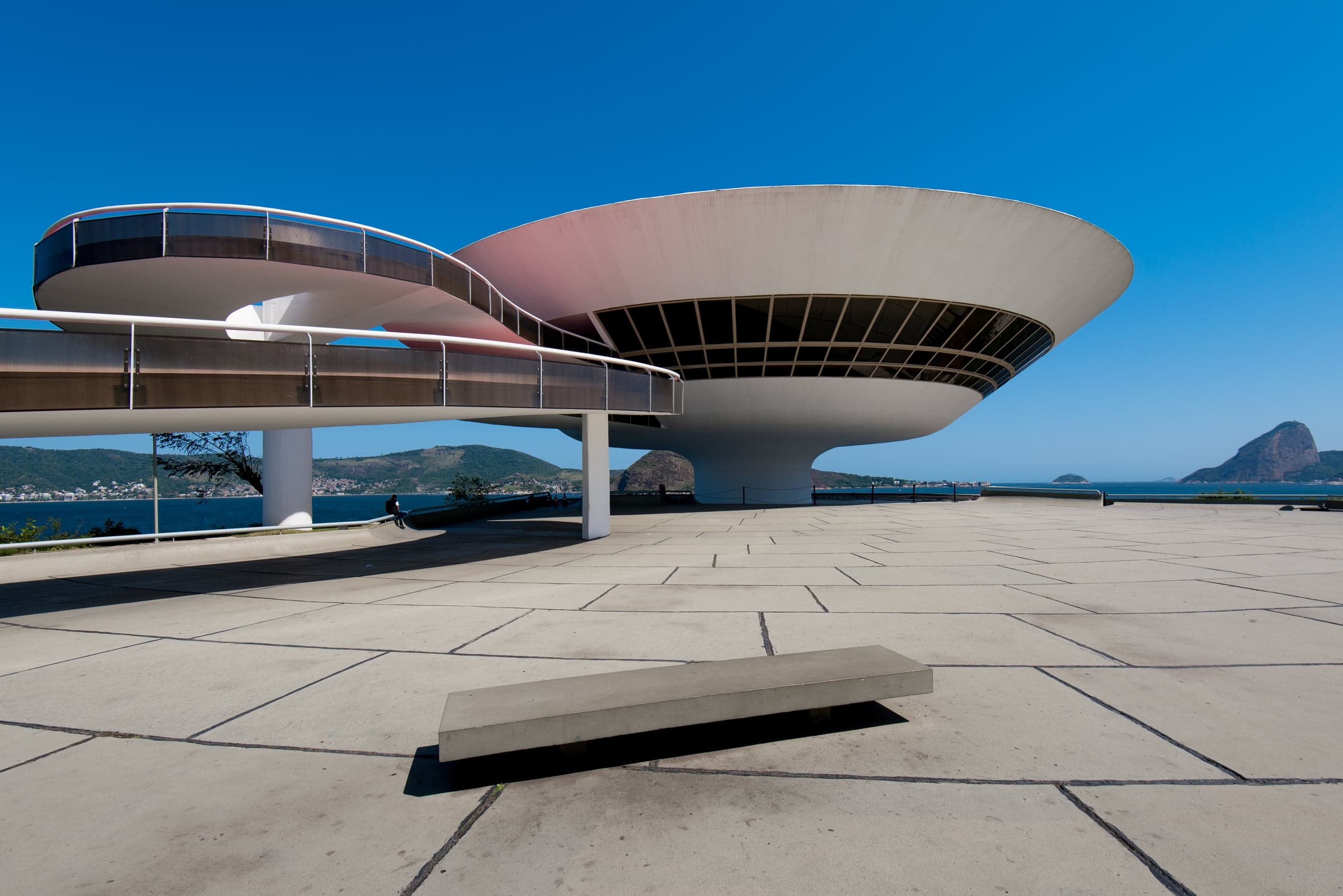 MAC Niterói——坡道