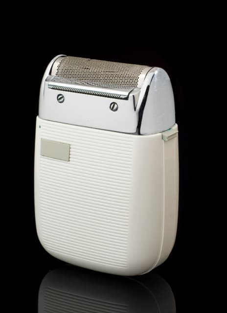 博朗 Micron Vario 3 电动剃须刀——视图1