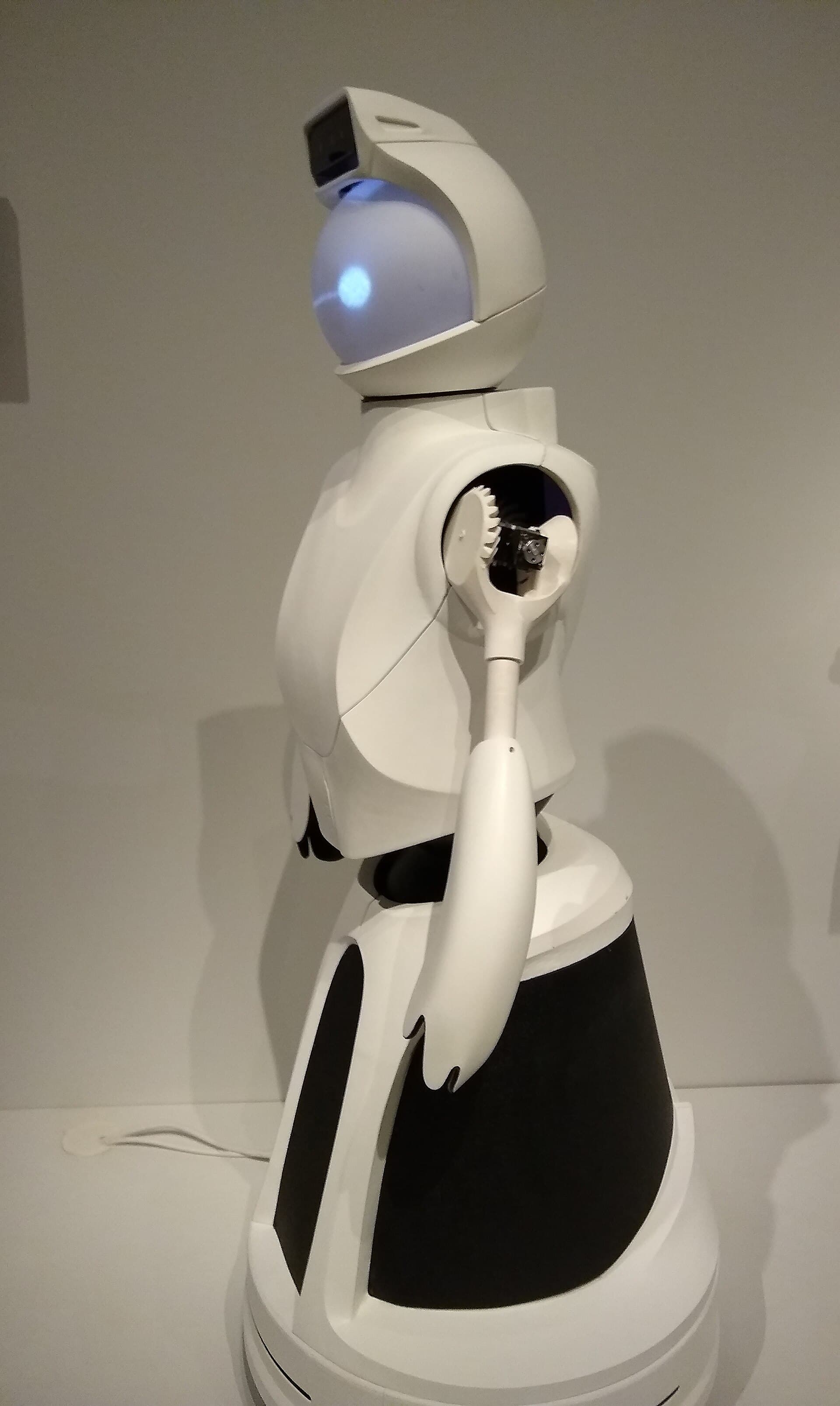 人机协同服务设计——Quori socially interactive robot platform IMG 20200219 165323219 01