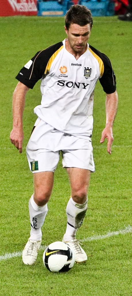蒂姆·布朗——Tim Brown (footballer)