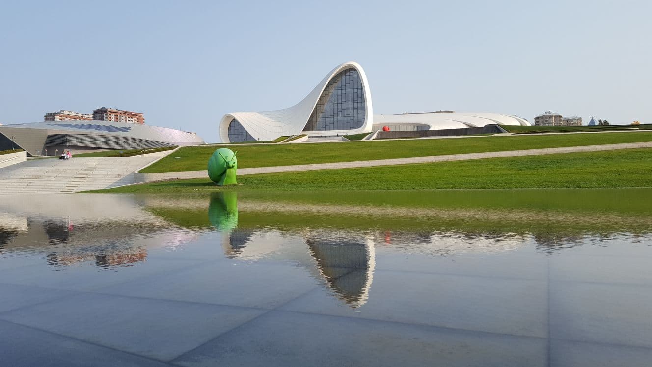 阿利耶夫中心——广角全景