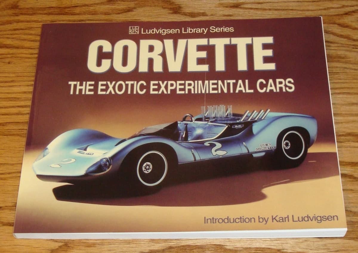 《Corvette: The Exotic Experimental Cars》封面