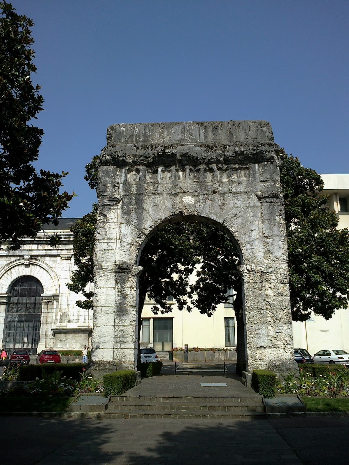 Les Arcs——Aix-Les-Bains Place Mollard Arc Campanus - panoramio