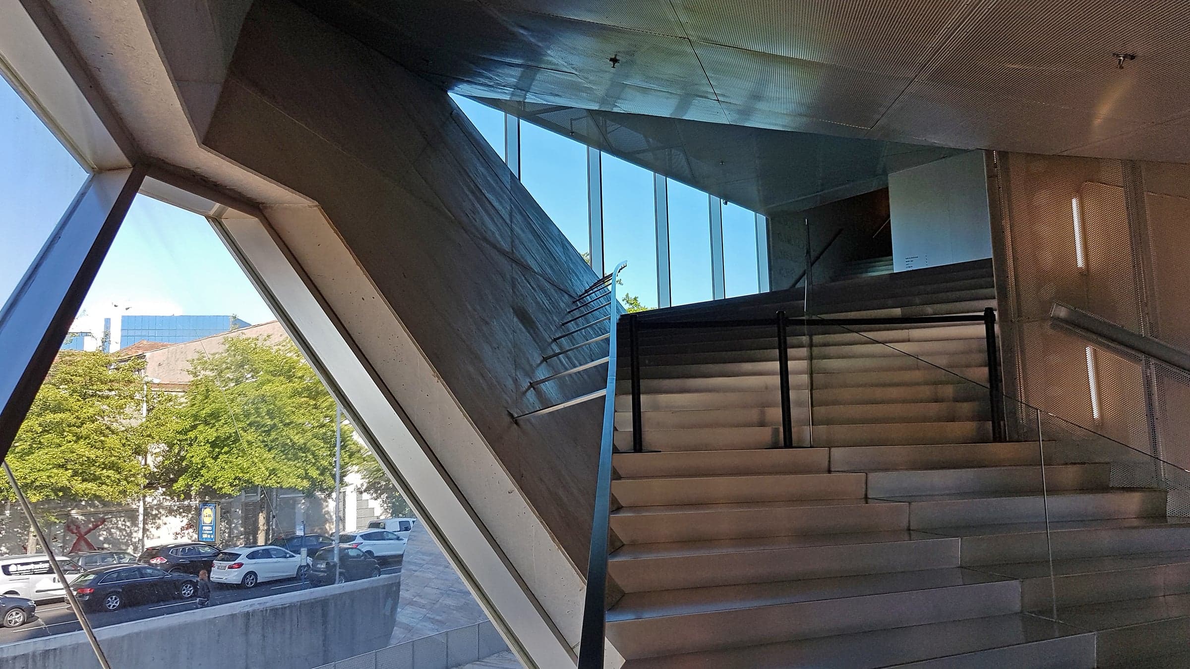 Casa da Música——广场视角